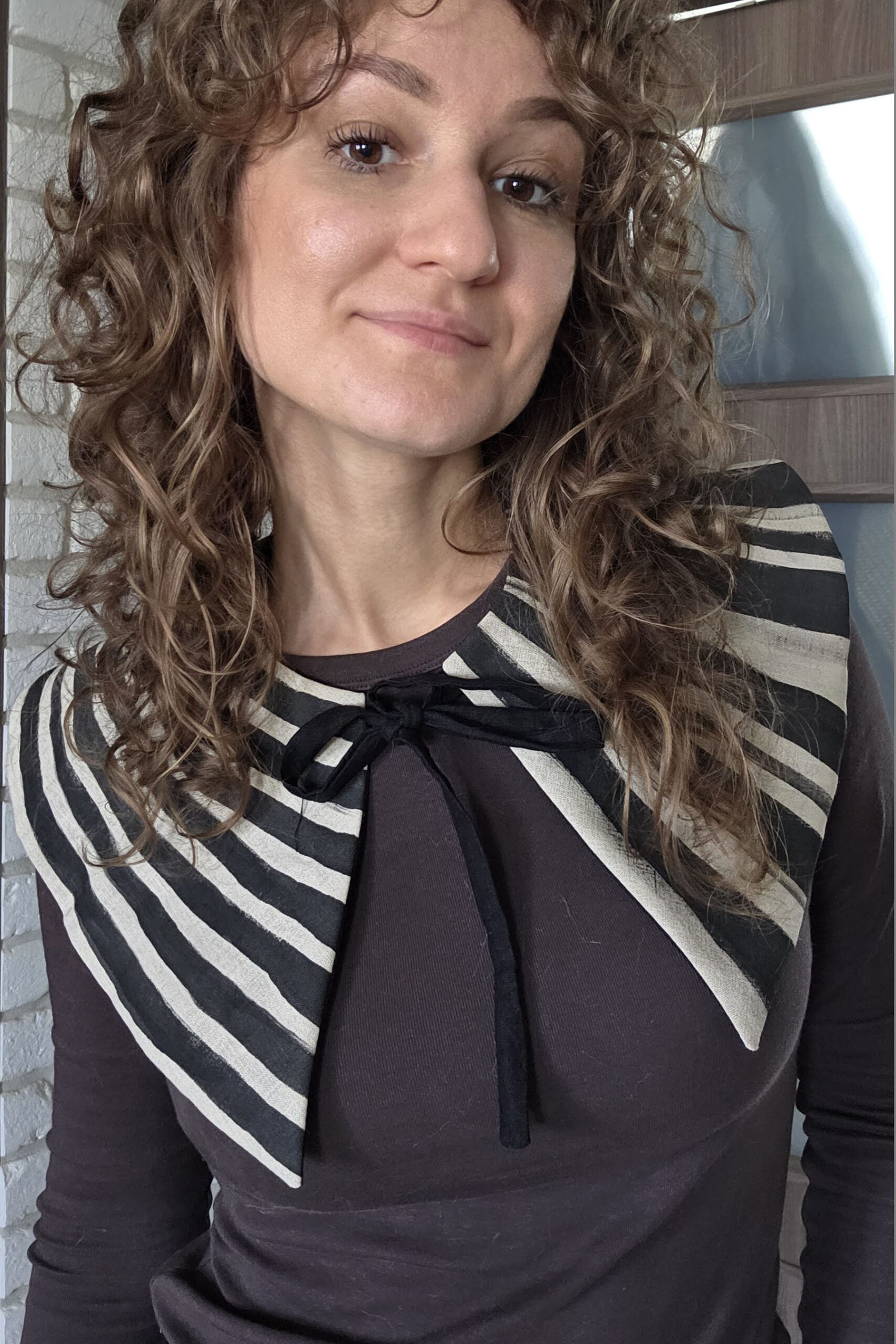 Lniany kołnierzyk paski